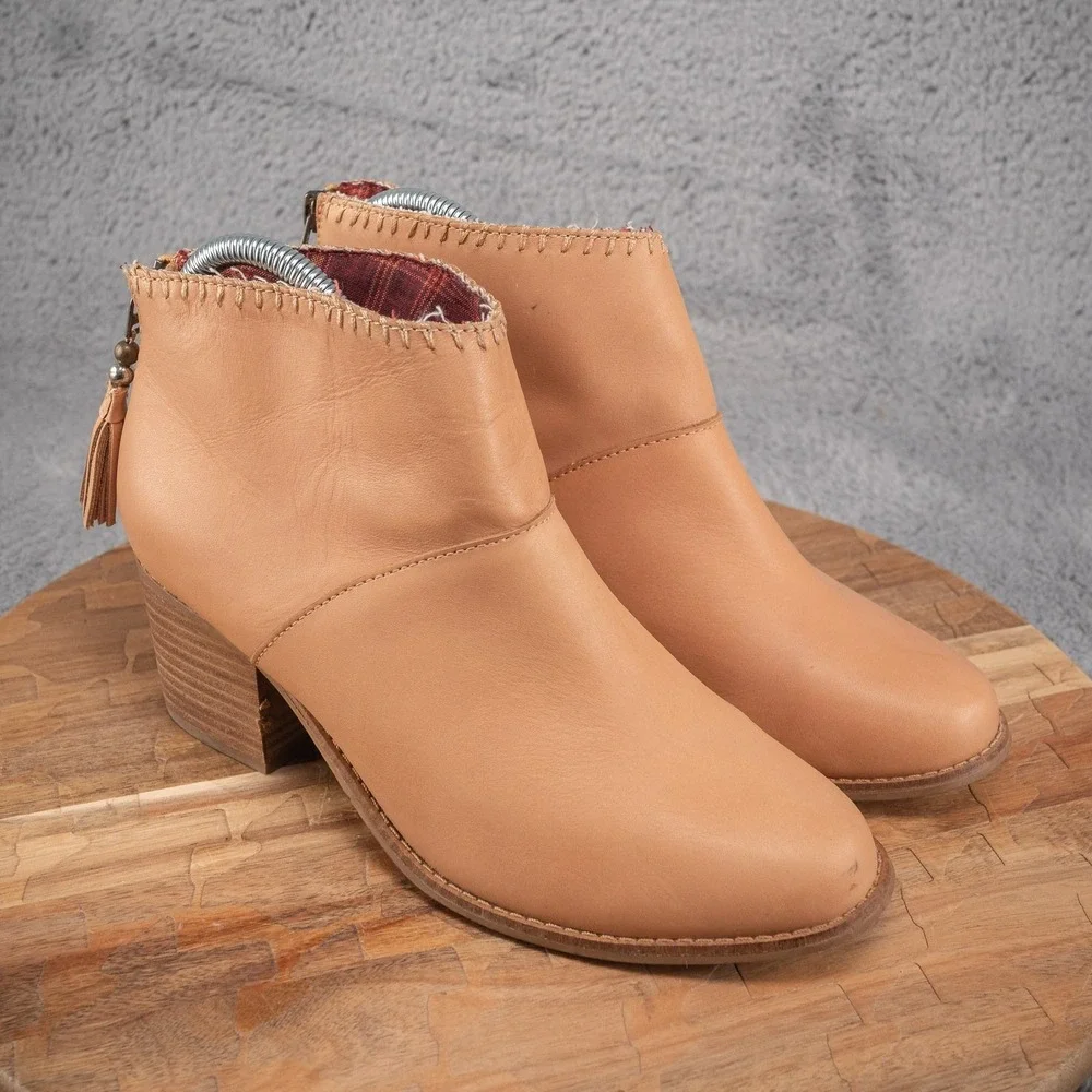 Toms Leila Ankle Leather Bootie Light Brown Women Size 8.5
